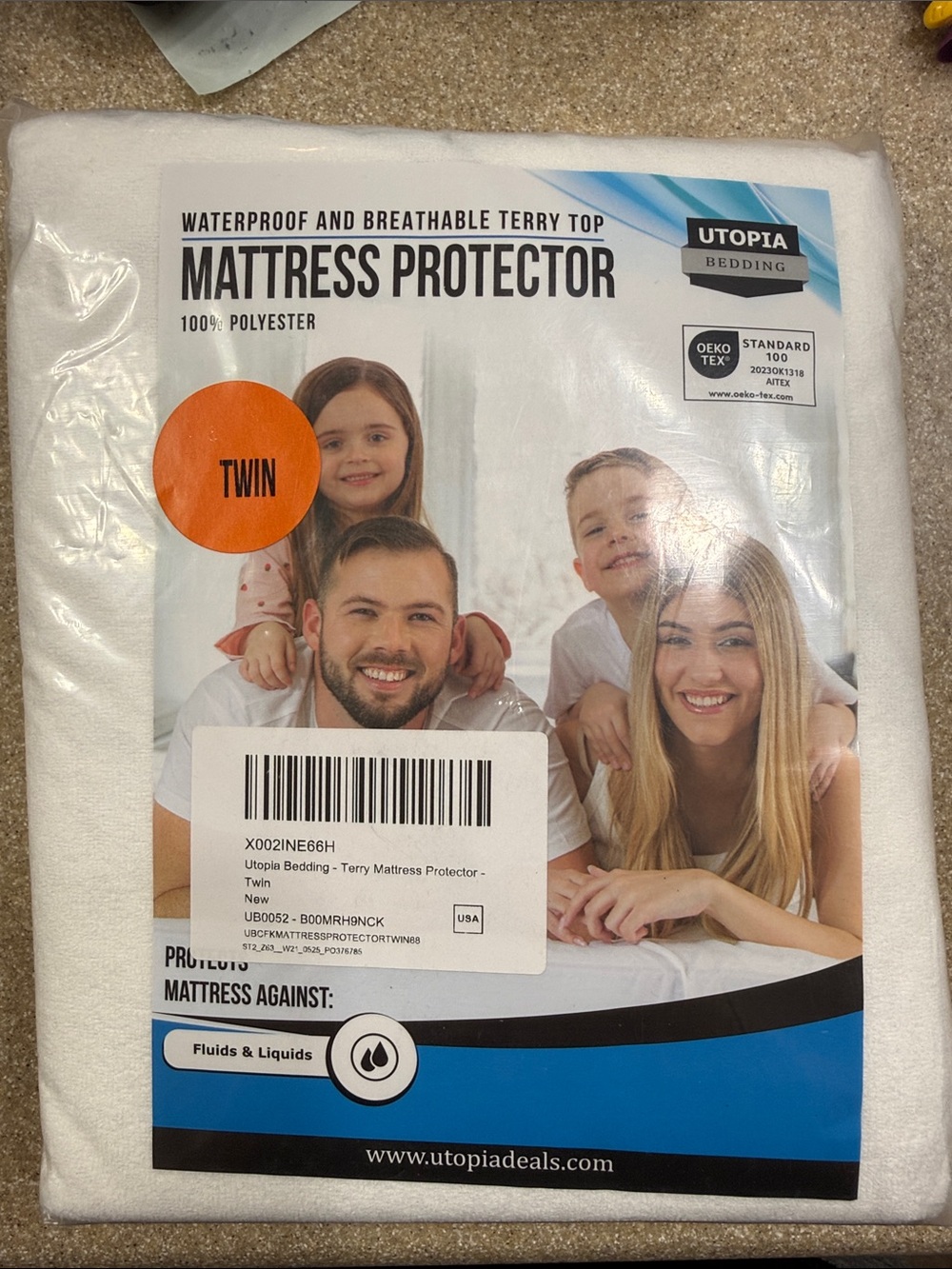 Twin White Waterproof Mattress Protector - Terry Top & Breathable